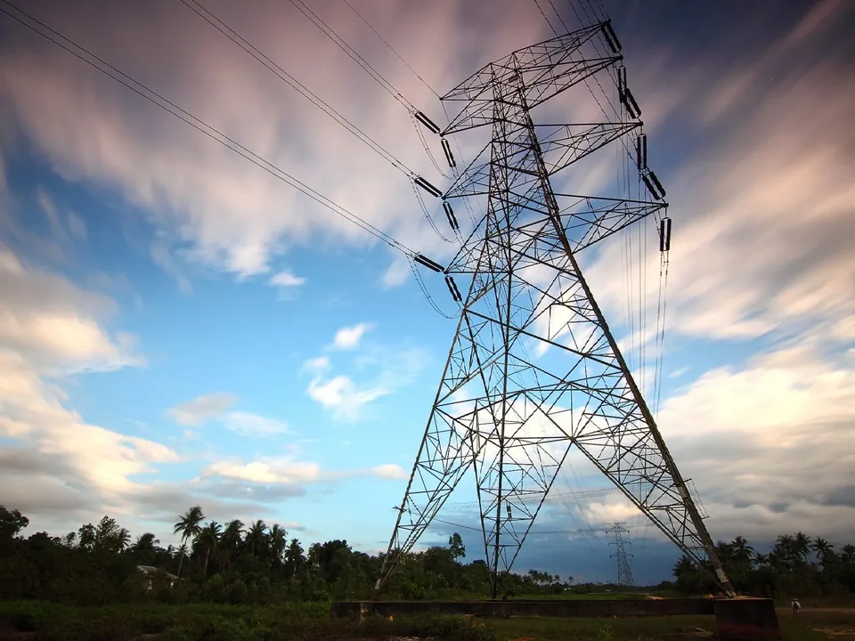 Electrical transmission towers serving multiple locations